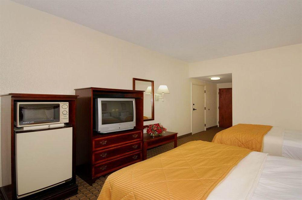 Red Roof Inn & Suites Newnan Kültér fotó