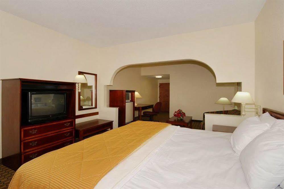 Red Roof Inn & Suites Newnan Kültér fotó